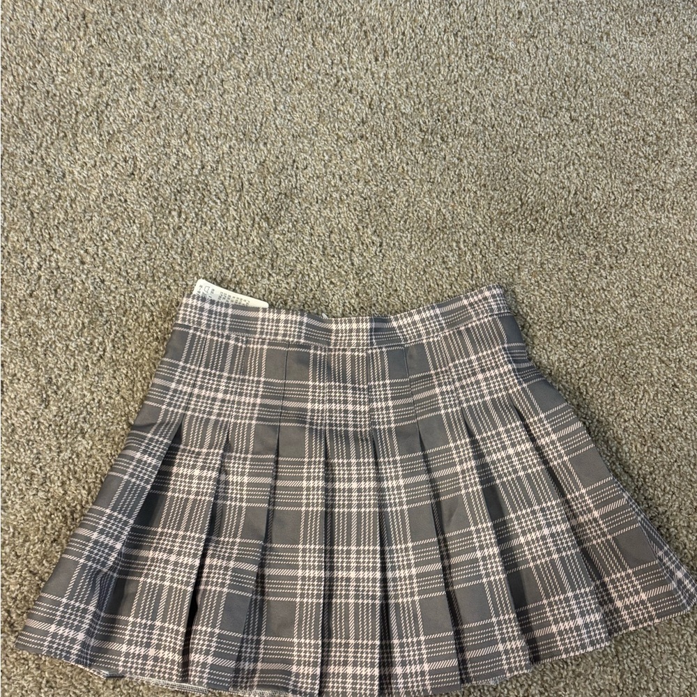 Classic Pleated Grey and light pink Plaid Mini Skirt